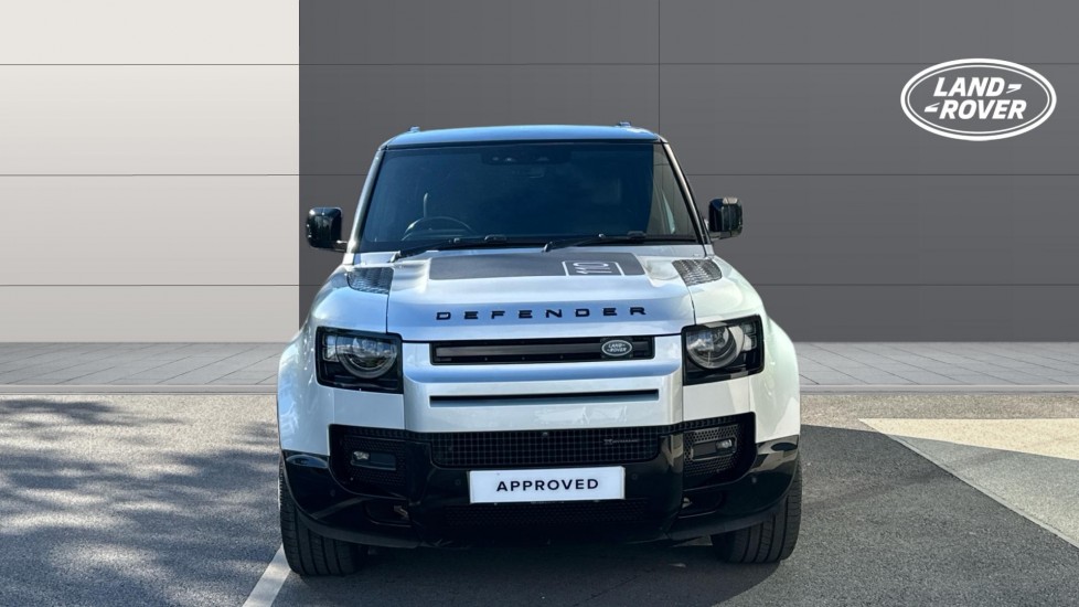 Land Rover Defender 3.0 D250 X-Dynamic HSE 110 5dr Auto Diesel Estate - Image 7