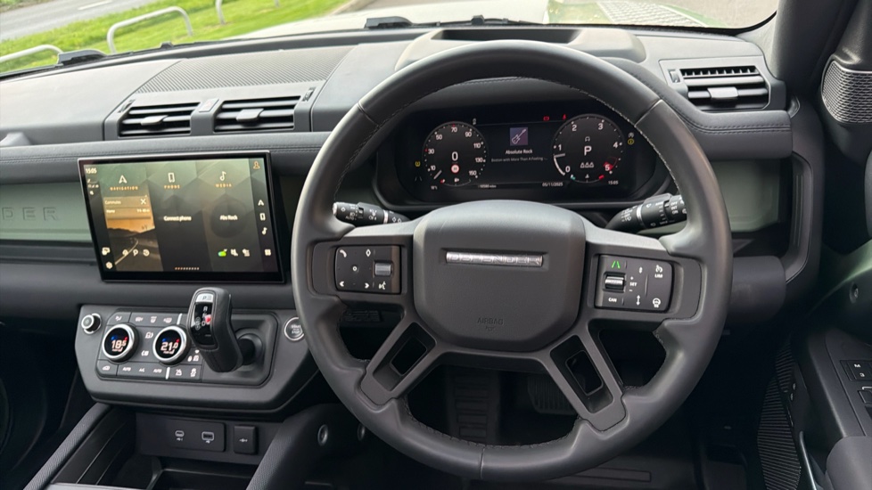 Land Rover Defender 3.0 D300 75th Limited Edition 110 5dr Auto Diesel Estate - Image 15
