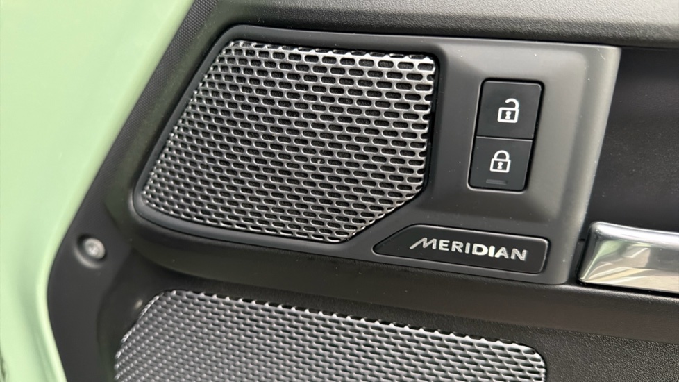 Land Rover Defender 3.0 D300 75th Limited Edition 110 5dr Auto Diesel Estate - Image 37