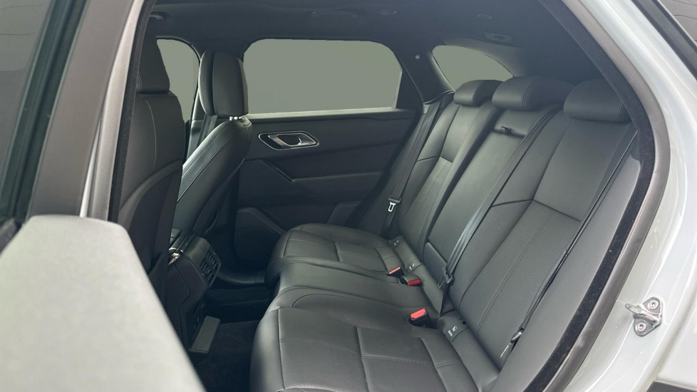 Land Rover Range Rover Velar 2.0 P250 Dynamic HSE 5dr Auto Petrol Estate - Image 4