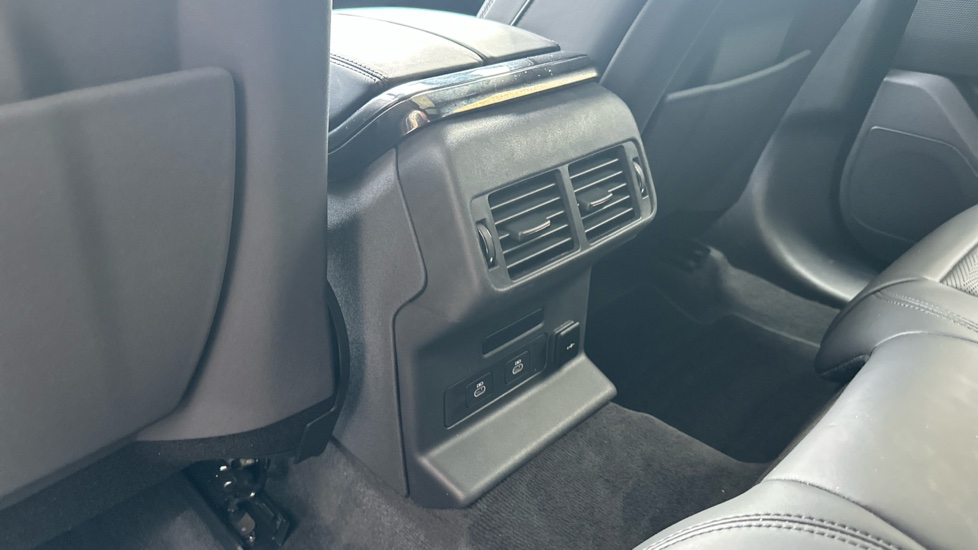 Land Rover Range Rover Velar 2.0 P250 Dynamic HSE 5dr Auto Petrol Estate - Image 18