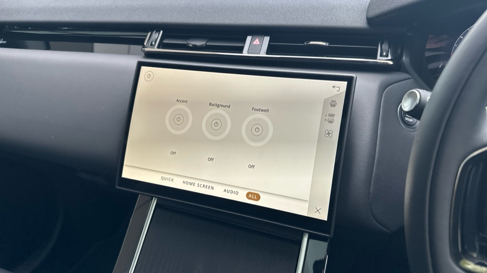 Land Rover Range Rover Velar 2.0 P250 Dynamic HSE 5dr Auto Petrol Estate - Image 27