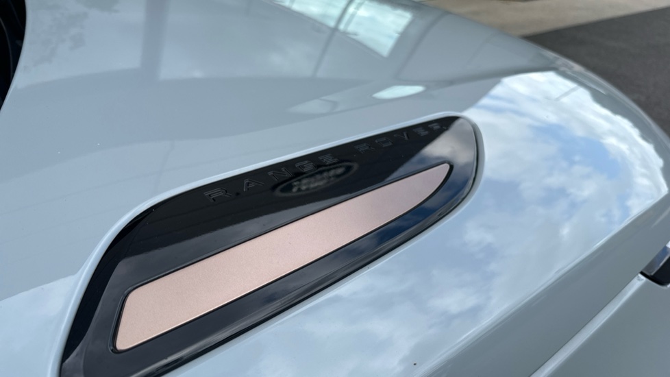 Land Rover Range Rover Velar 2.0 P250 Dynamic HSE 5dr Auto Petrol Estate - Image 39