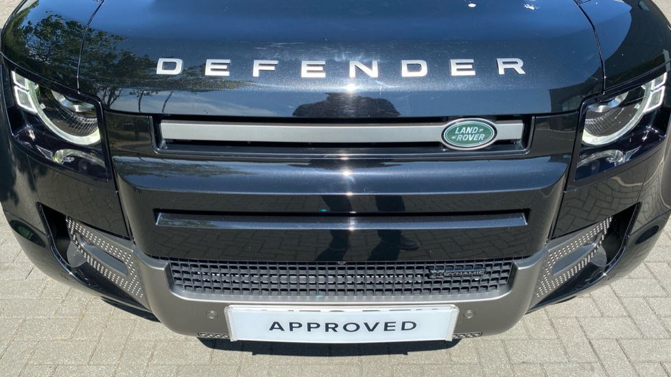 Land Rover Defender 3.0 D250 X-Dynamic S 110 5dr Auto Diesel Estate - Image 43