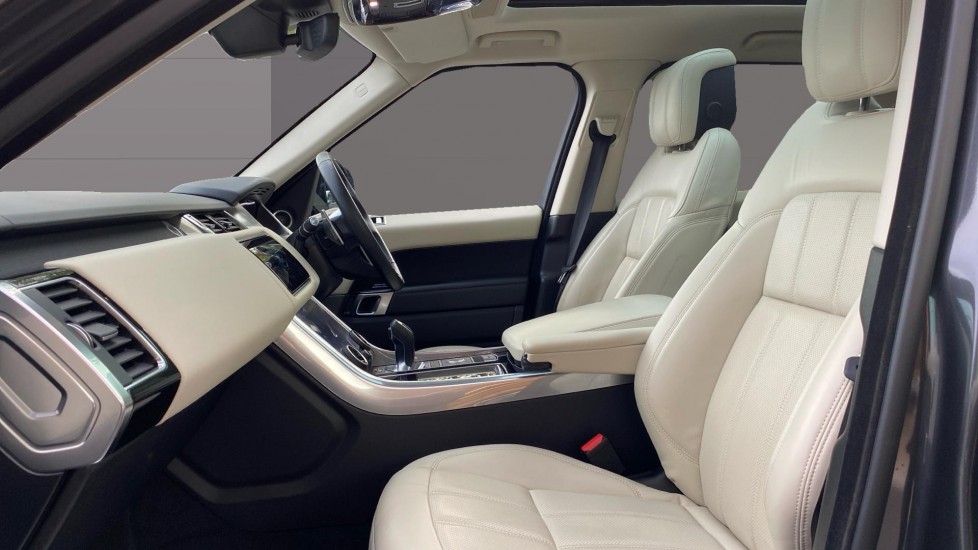 Land Rover Range Rover Sport 2.0 P400e HSE Silver 5dr Auto Estate - Image 3