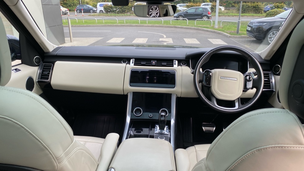 Land Rover Range Rover Sport 2.0 P400e HSE Silver 5dr Auto Estate - Image 9