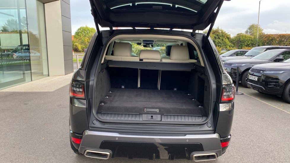 Land Rover Range Rover Sport 2.0 P400e HSE Silver 5dr Auto Estate - Image 10