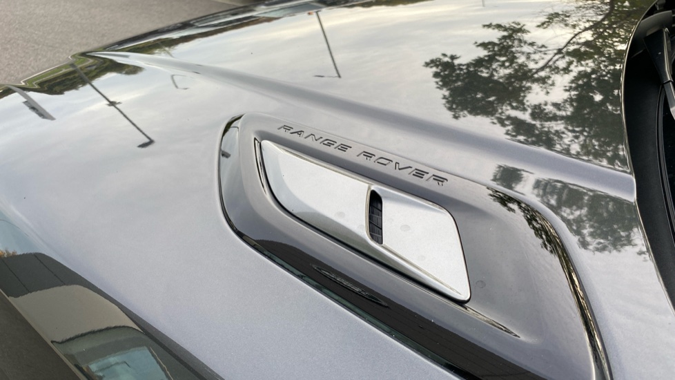 Land Rover Range Rover Sport 2.0 P400e HSE Silver 5dr Auto Estate - Image 29