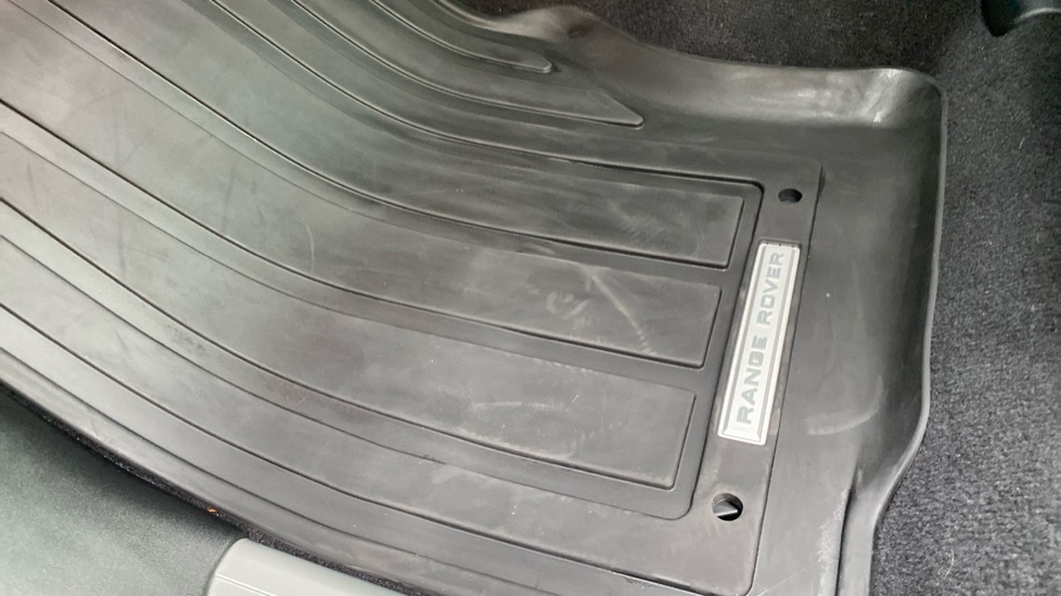 Land Rover Range Rover Sport 2.0 P400e HSE Silver 5dr Auto Estate - Image 32