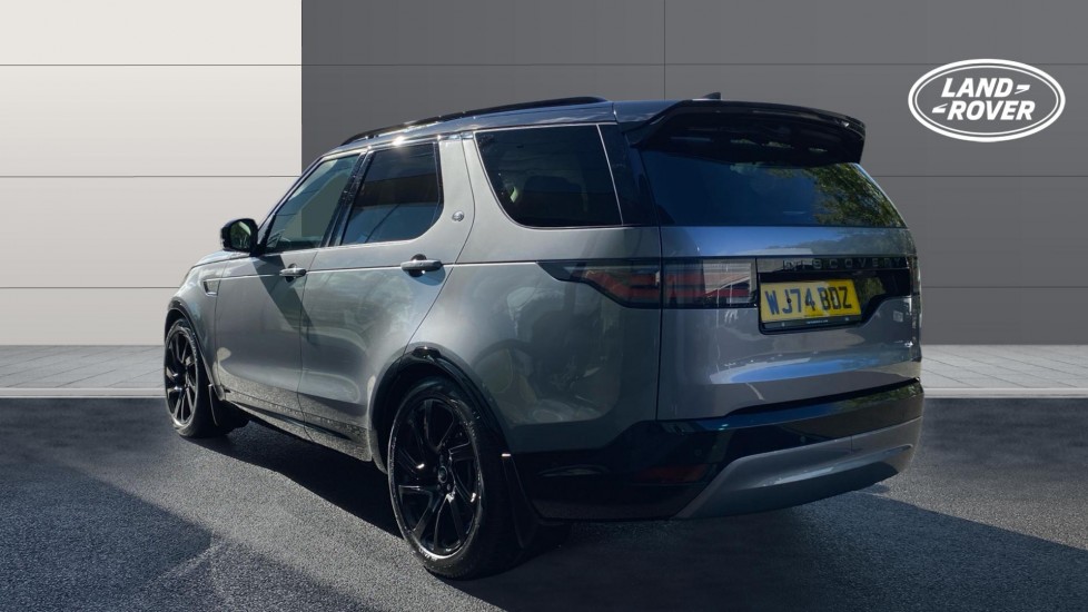 Land Rover Discovery 3.0 D350 Dynamic SE 5dr Auto Diesel Station Wagon - Image 2