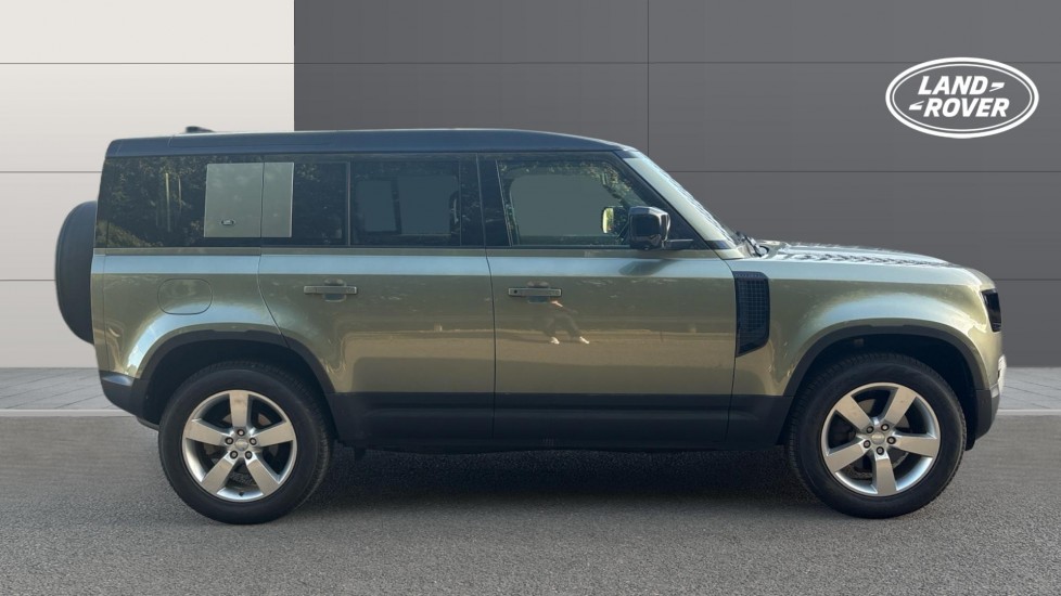 Land Rover Defender 2.0 D240 First Edition 110 5dr Auto Diesel Estate - Image 5