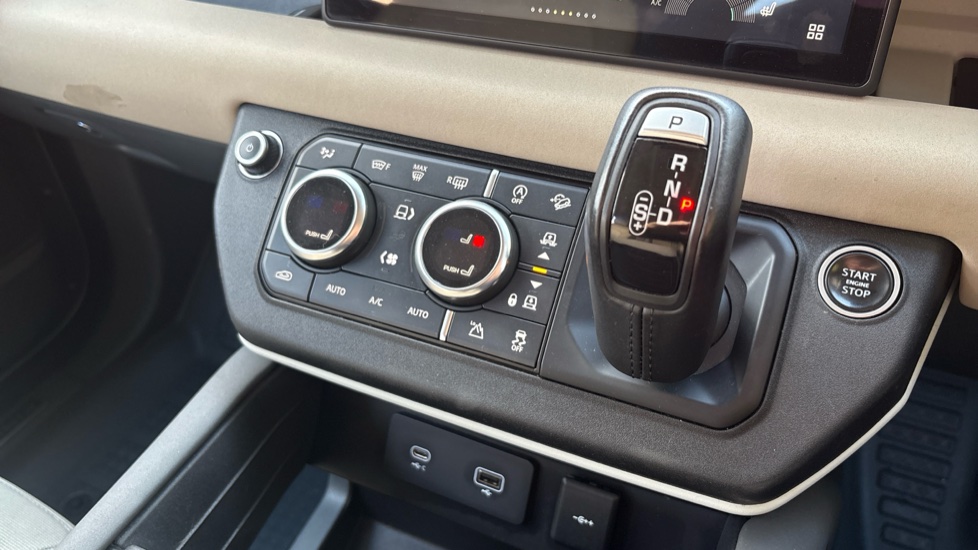 Land Rover Defender 2.0 D240 First Edition 110 5dr Auto Diesel Estate - Image 13