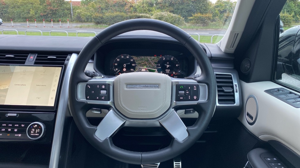 Land Rover Discovery 3.0 D350 Metropolitan Edition 5dr Auto Diesel Station Wagon - Image 15