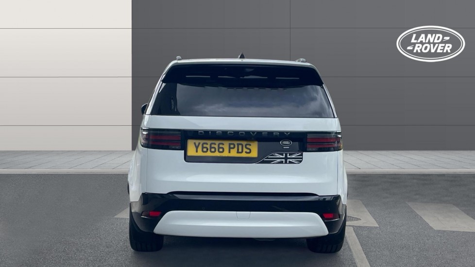 Land Rover Discovery 3.0 D300 R-Dynamic HSE 5dr Auto Diesel Station Wagon - Image 6