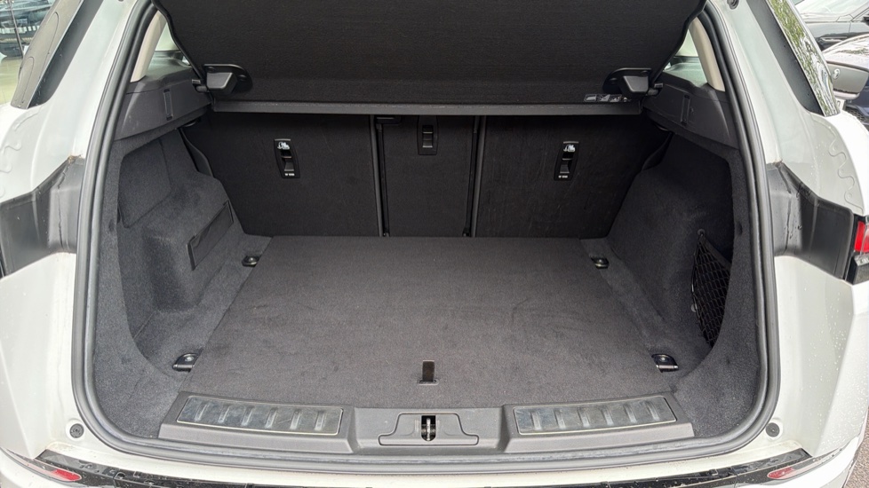 Land Rover Range Rover Evoque 2.0 P200 R-Dynamic S 5dr Auto Petrol Hatchback - Image 10