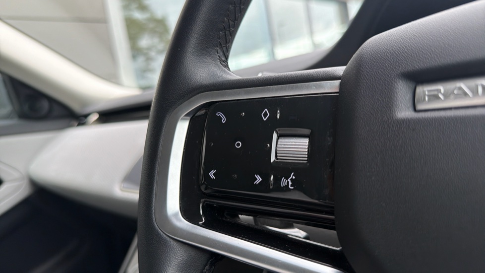 Land Rover Range Rover Evoque 2.0 P200 R-Dynamic S 5dr Auto Petrol Hatchback - Image 23