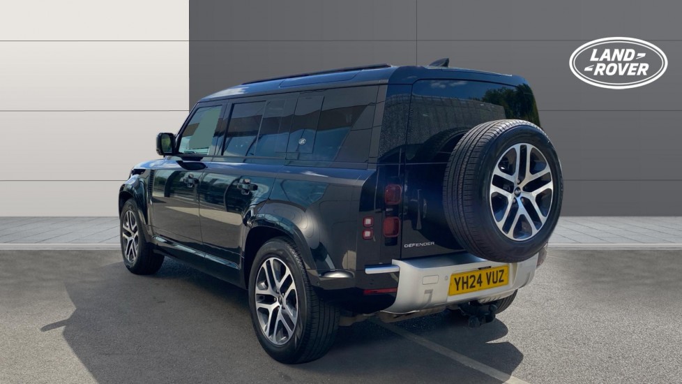 Land Rover Defender 3.0 D250 XS Edition 110 5dr Auto Diesel Estate - Image 2