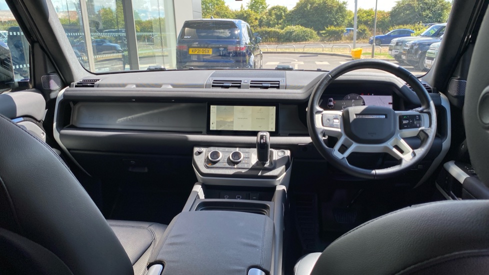 Land Rover Defender 3.0 D250 XS Edition 110 5dr Auto Diesel Estate - Image 9