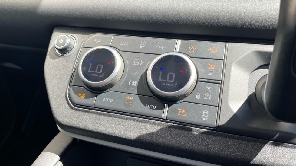 Land Rover Defender 3.0 D250 XS Edition 110 5dr Auto Diesel Estate - Image 55