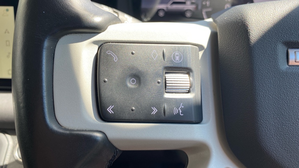 Land Rover Defender 3.0 D250 XS Edition 110 5dr Auto Diesel Estate - Image 56