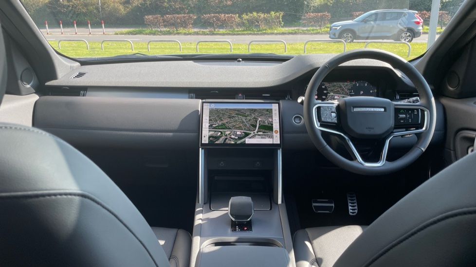 Land Rover Discovery Sport 2.0 D200 Dynamic SE 5dr Auto [5 Seat] Diesel Station Wagon - Image 9