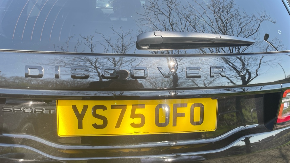 Land Rover Discovery Sport 2.0 D200 Dynamic SE 5dr Auto [5 Seat] Diesel Station Wagon - Image 29