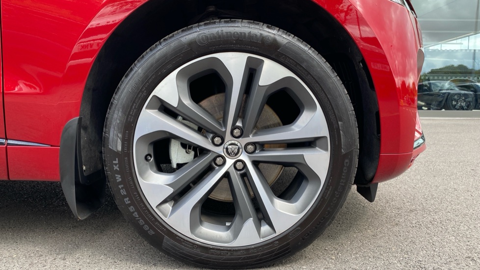 Jaguar F-Pace 2.0 D200 R-Dynamic HSE Black 5dr Auto AWD Diesel Estate - Image 7