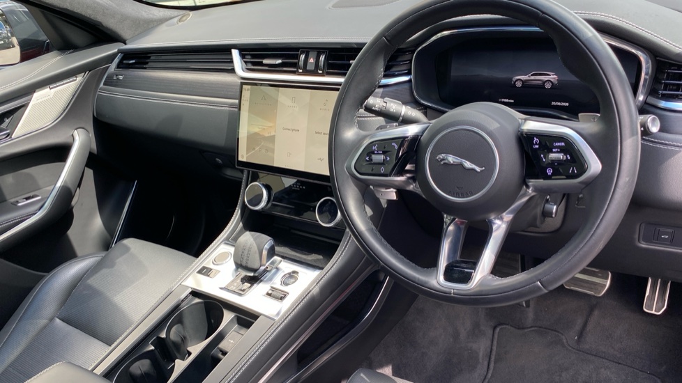 Jaguar F-Pace 2.0 D200 R-Dynamic HSE Black 5dr Auto AWD Diesel Estate - Image 14