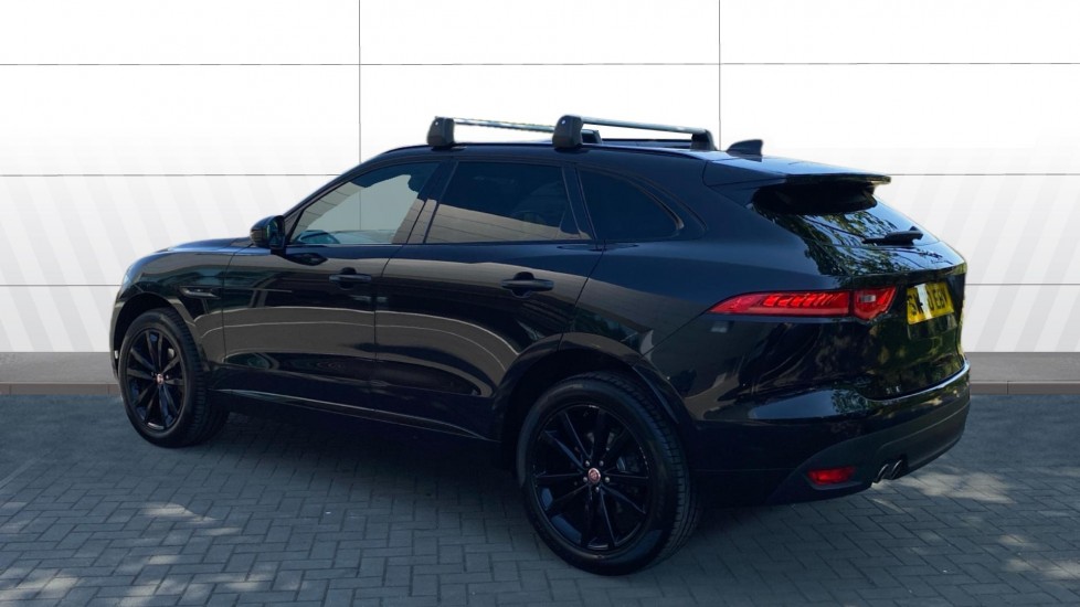 Jaguar F-Pace 2.0d [180] Chequered Flag 5dr Auto AWD Diesel Estate - Image 2