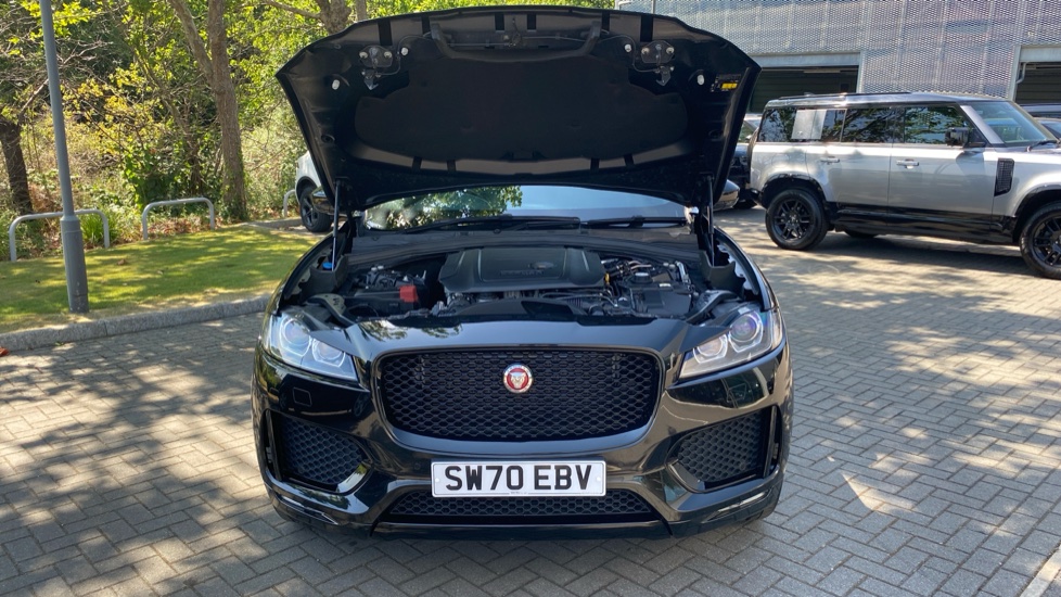Jaguar F-Pace 2.0d [180] Chequered Flag 5dr Auto AWD Diesel Estate - Image 8