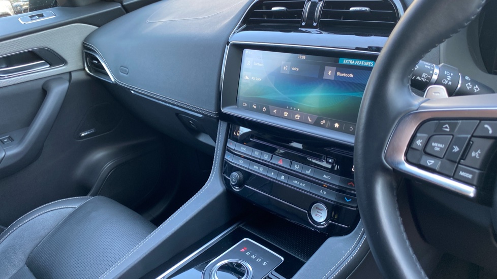 Jaguar F-Pace 2.0d [180] Chequered Flag 5dr Auto AWD Diesel Estate - Image 14