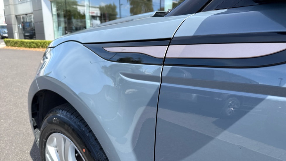 Land Rover Range Rover Evoque 1.5 P300e R-Dynamic S 5dr Auto Hatchback - Image 20