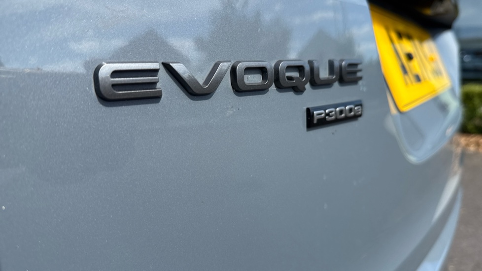 Land Rover Range Rover Evoque 1.5 P300e R-Dynamic S 5dr Auto Hatchback - Image 36