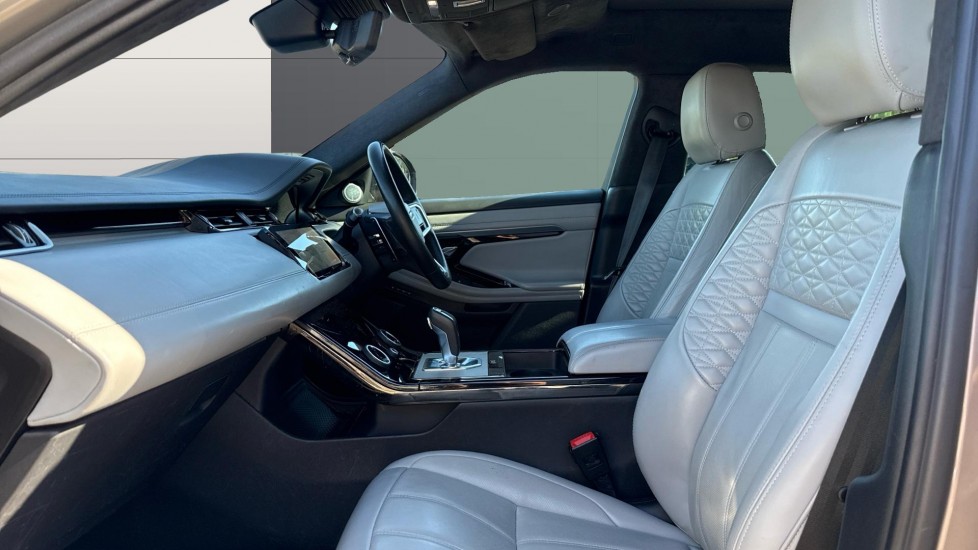 Land Rover Range Rover Evoque 1.5 P300e Autobiography 5dr Auto Hatchback - Image 3