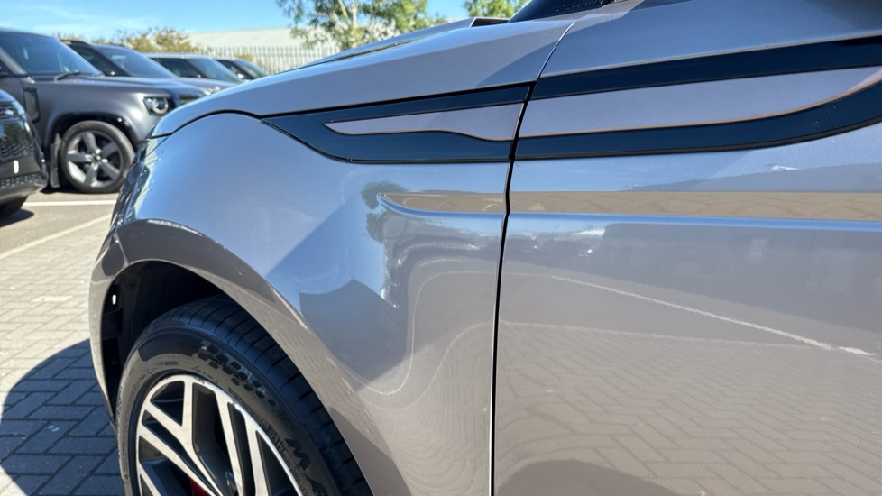 Land Rover Range Rover Evoque 1.5 P300e Autobiography 5dr Auto Hatchback - Image 20