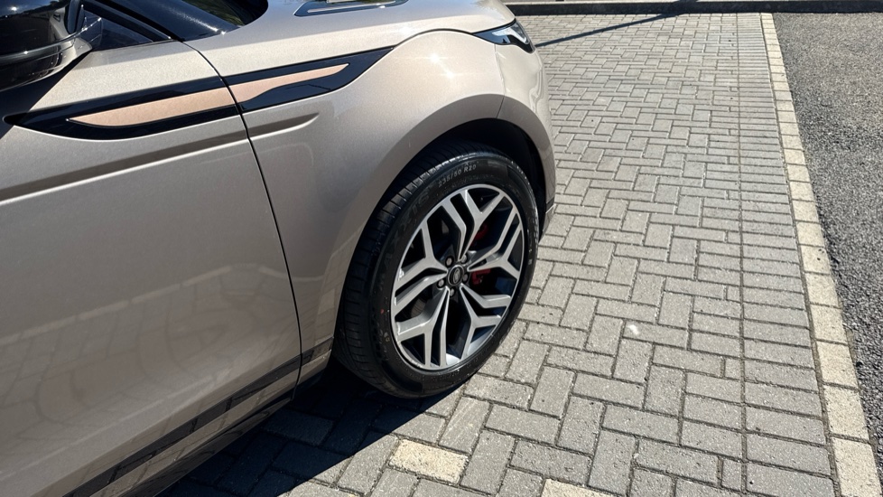 Land Rover Range Rover Evoque 1.5 P300e Autobiography 5dr Auto Hatchback - Image 22