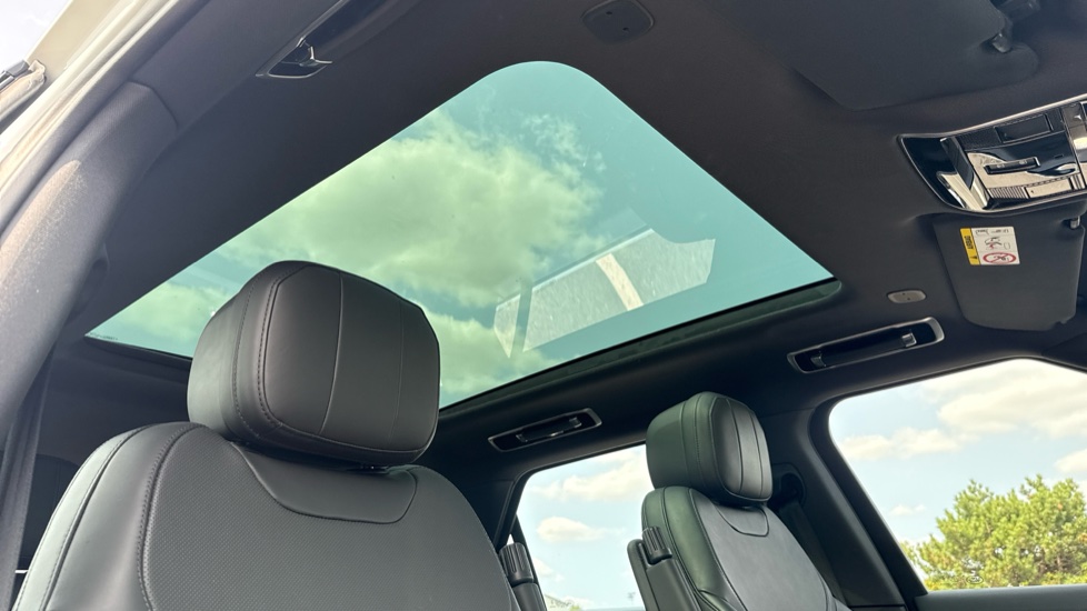 Land Rover Range Rover Sport 3.0 P460e Dynamic SE 5dr Auto Estate - Image 21