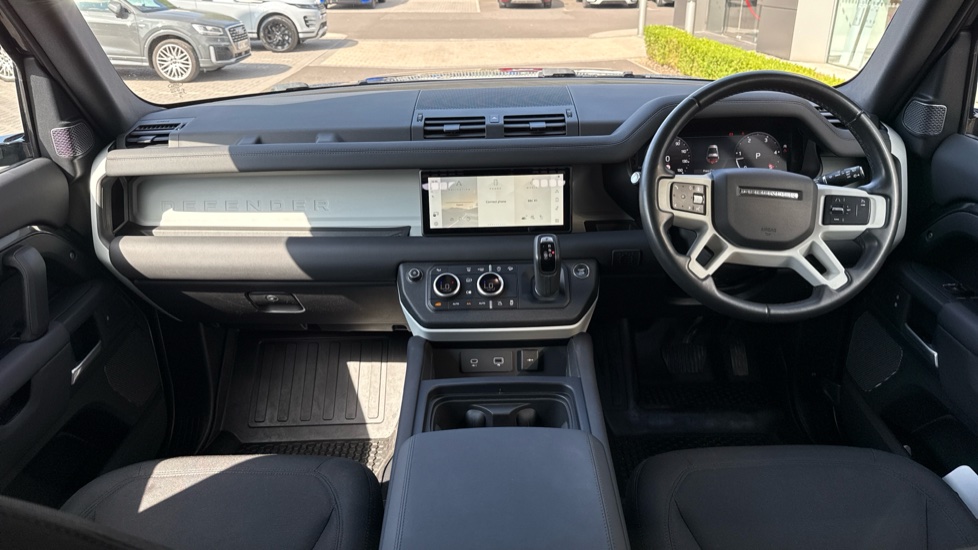 Land Rover Defender 90 Diesel 3.0 D250 Hard Top Auto - Image 9