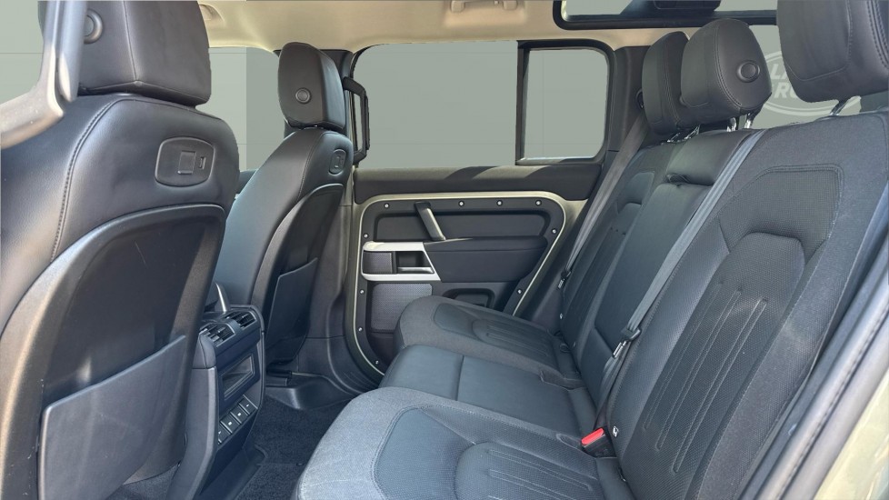 Land Rover Defender 2.0 D240 First Edition 110 5dr Auto Diesel Estate - Image 4