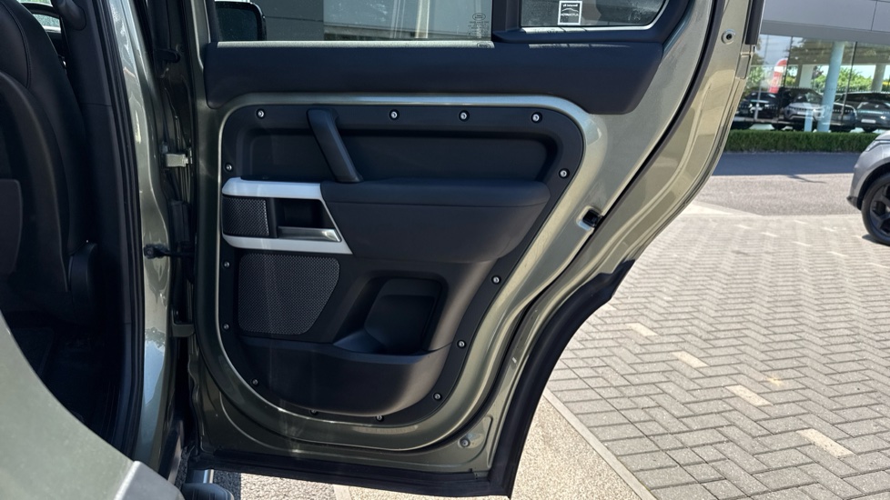 Land Rover Defender 2.0 D240 First Edition 110 5dr Auto Diesel Estate - Image 37