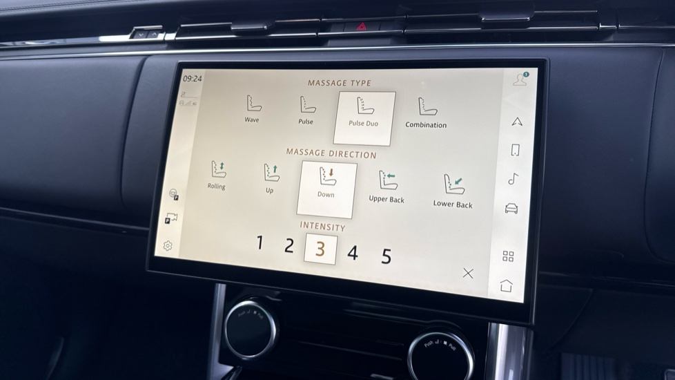 Land Rover Range Rover 3.0 D350 Autobiography 4dr Auto Diesel Estate - Image 32