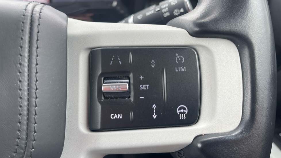 Land Rover Defender 3.0 D250 HSE 90 3dr Auto Diesel Estate - Image 21
