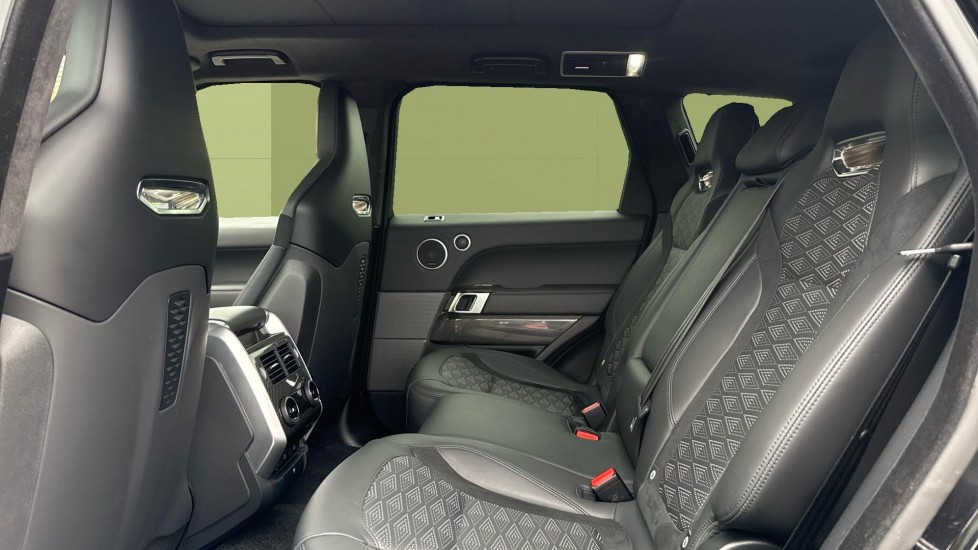 Land Rover Range Rover Sport 5.0 P575 S/C SVR Carbon Edition 5dr Auto Petrol Estate - Image 4