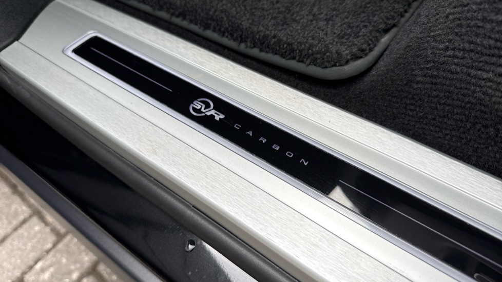 Land Rover Range Rover Sport 5.0 P575 S/C SVR Carbon Edition 5dr Auto Petrol Estate - Image 41