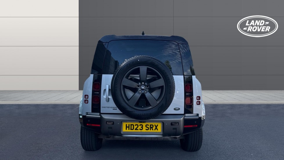 Land Rover Defender 2.0 P400e X-Dynamic HSE 110 5dr Auto Estate - Image 6
