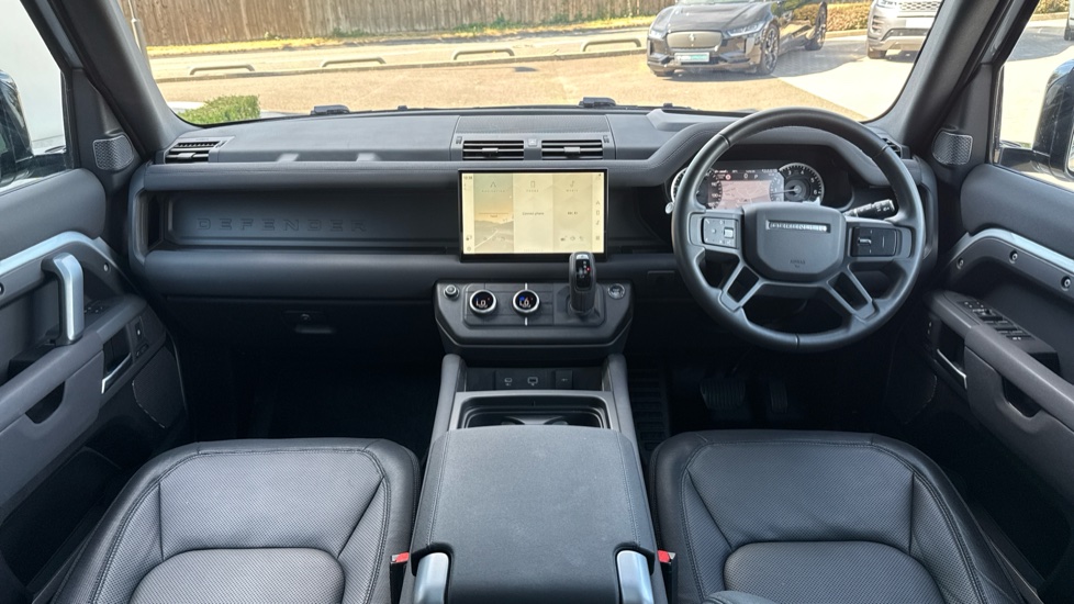 Land Rover Defender 2.0 P400e X-Dynamic HSE 110 5dr Auto Estate - Image 9