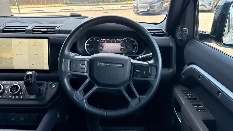 Land Rover Defender 2.0 P400e X-Dynamic HSE 110 5dr Auto Estate - Image 15
