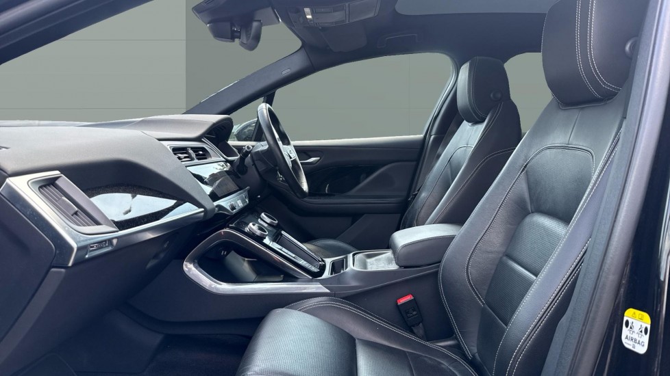 Jaguar I-Pace 294kW EV400 SE 90kWh 5dr Auto Electric Estate - Image 3