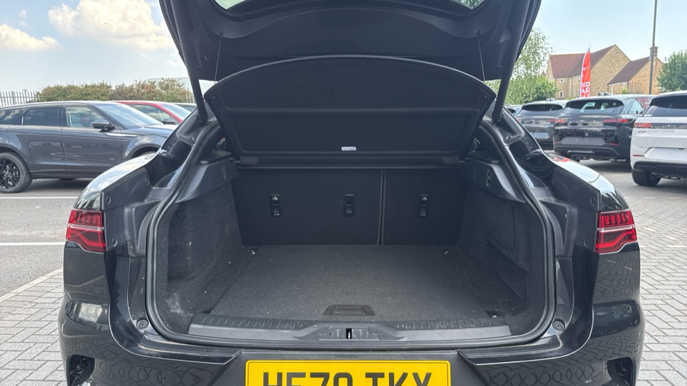 Jaguar I-Pace 294kW EV400 SE 90kWh 5dr Auto Electric Estate - Image 10