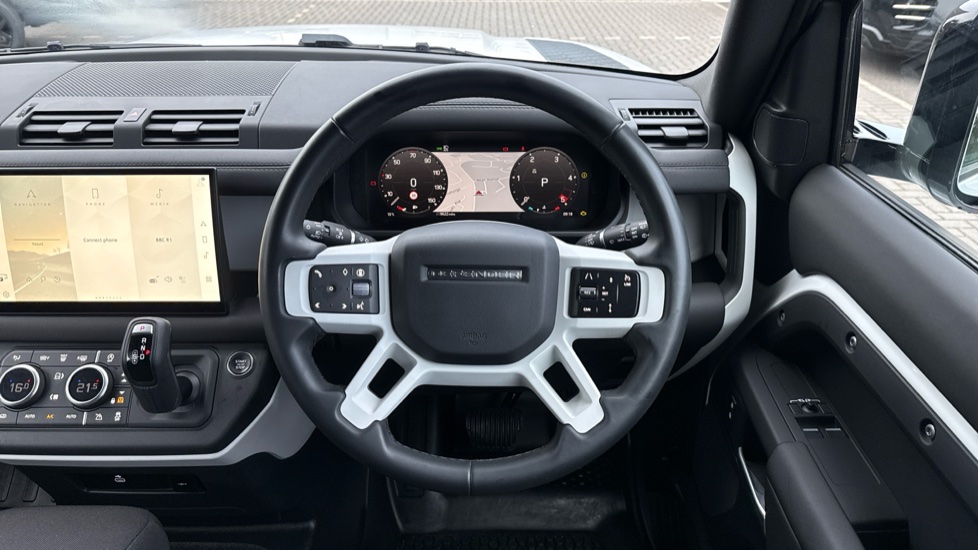 Land Rover Defender 90 Diesel 3.0 D250 Hard Top S Auto [3 Seat] - Image 15